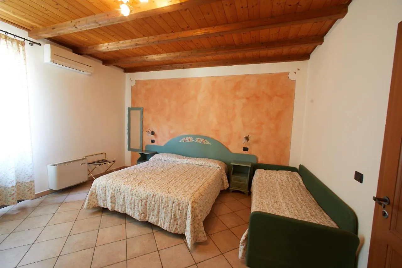 Farm stay Agriturismo Roeno Belluno Veronese