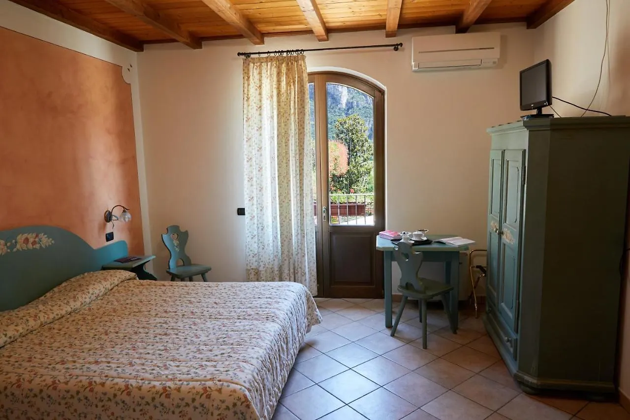 Agriturismo Roeno Belluno Veronese Farm stay